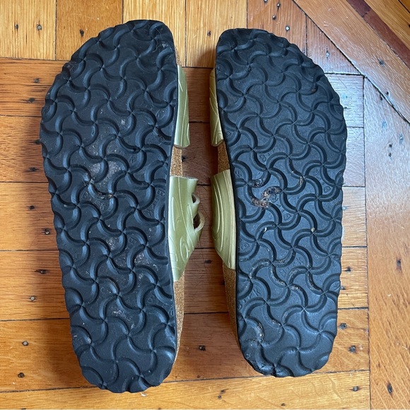 Birki’s Gold Double Cutout Strap Sandals EU 37 - Picture 8 of 9